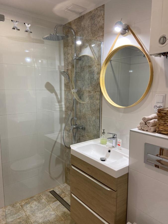 Apartament Saski ซานดอเมียร์ช ภายนอก รูปภาพ